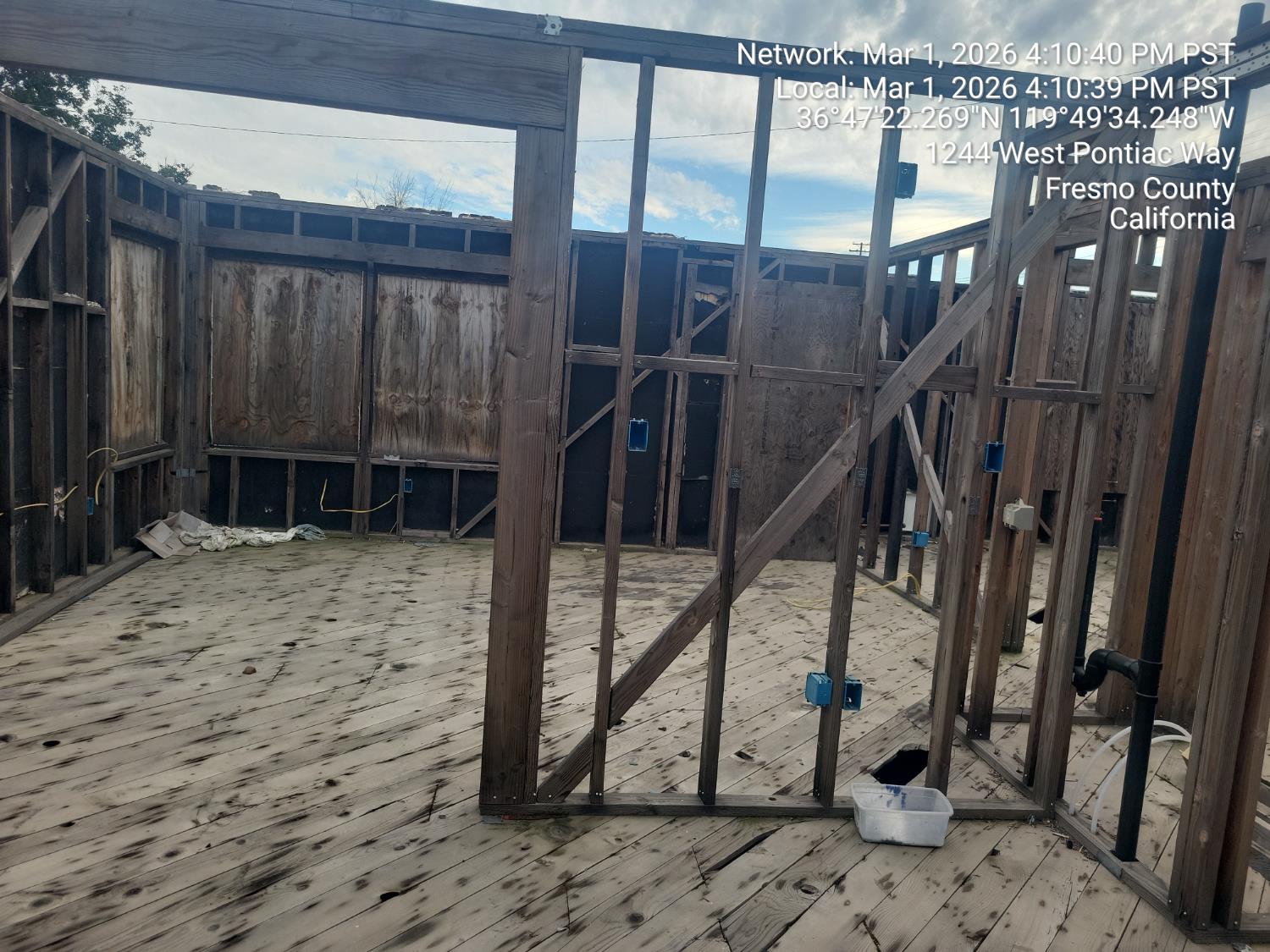 1244 W Pontiac Way, Fresno, CA 93705