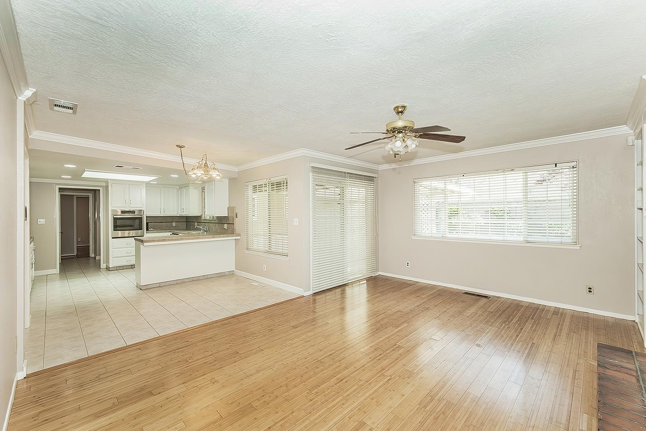 6740 N Harrison Ave, Fresno, CA 93711