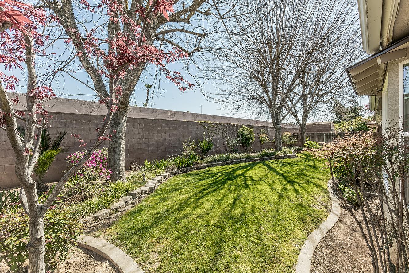 6740 N Harrison Ave, Fresno, CA 93711