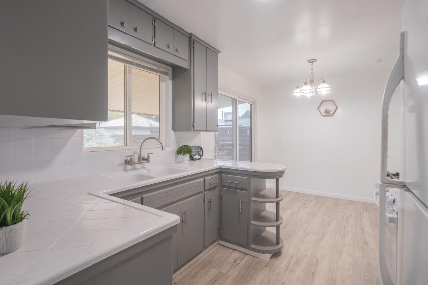 4065 N Eddy Ave, Fresno, CA 93727