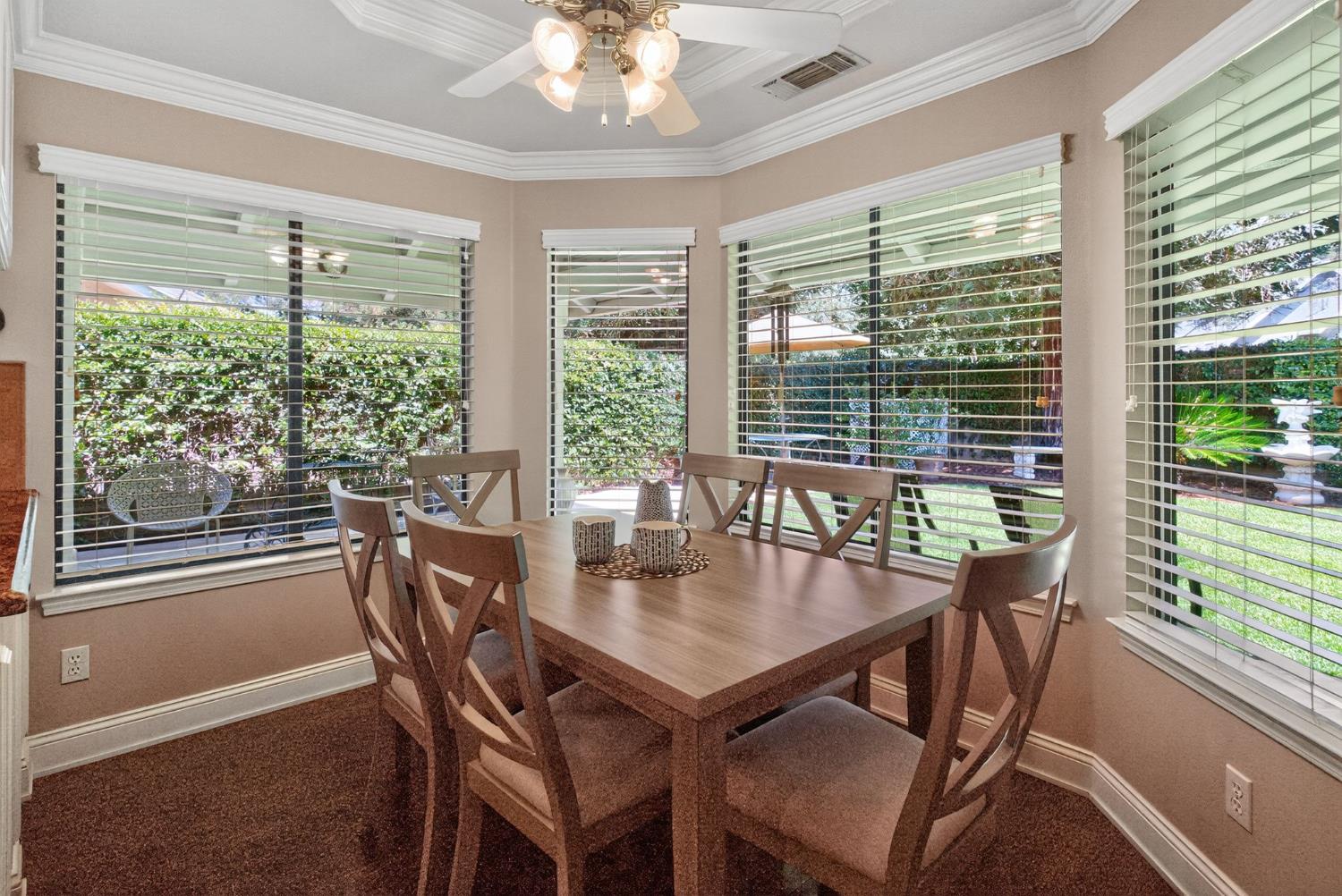 10130 N Heather Dr, Fresno, CA 93720