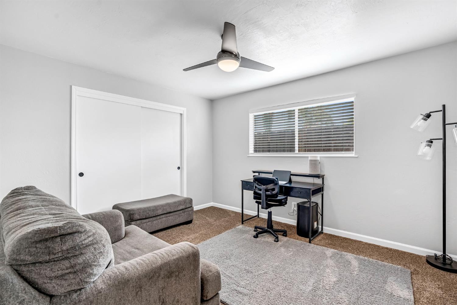 3267 W Rialto Ave, Fresno, CA 93722