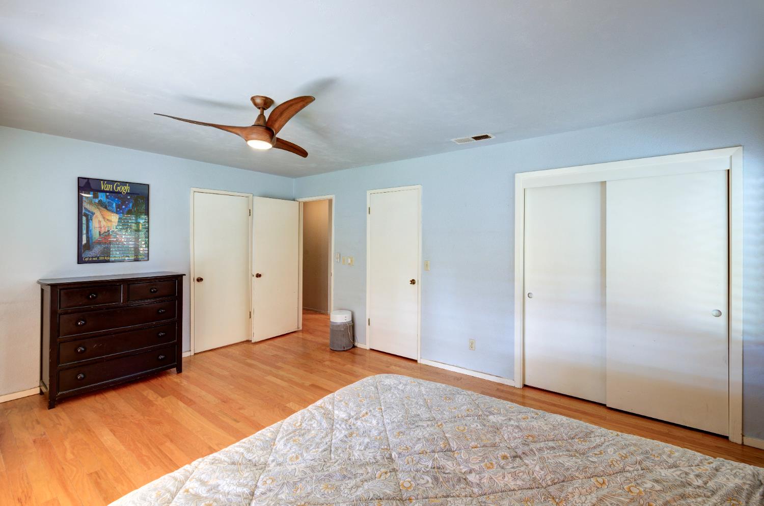 1359 W Moraga Rd, Fresno, CA 93711