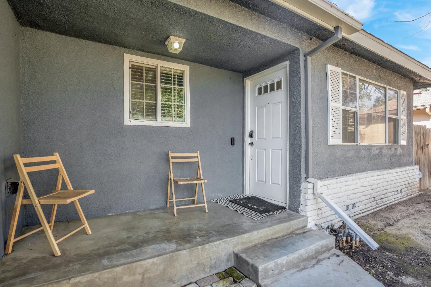 3415 W Oswego Ave, Fresno, CA 93711