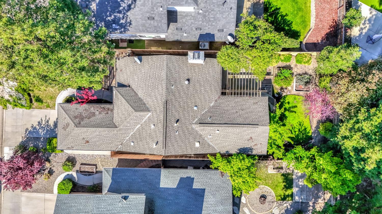 754 E Robin Ln, Fresno, CA 93730