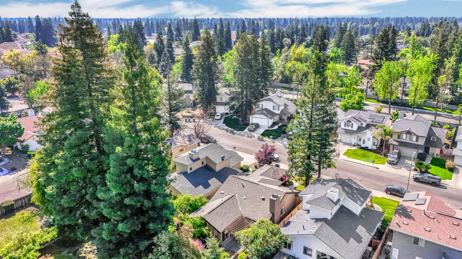 754 E Robin Ln, Fresno, CA 93730