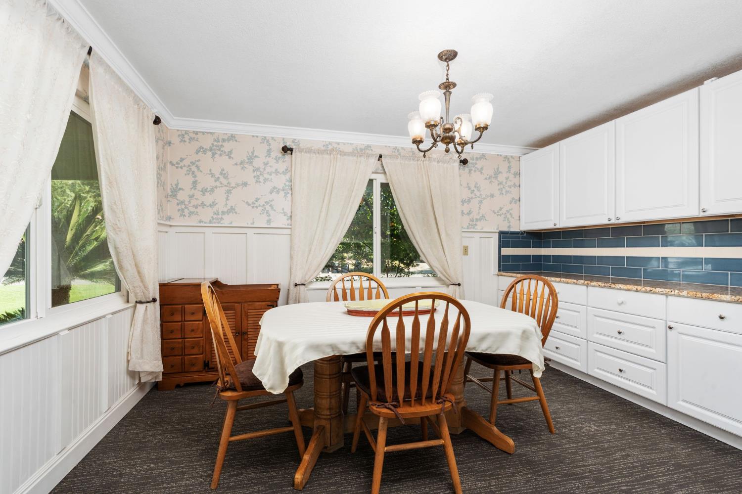 5890 E Dwight Way, Fresno, CA 93727