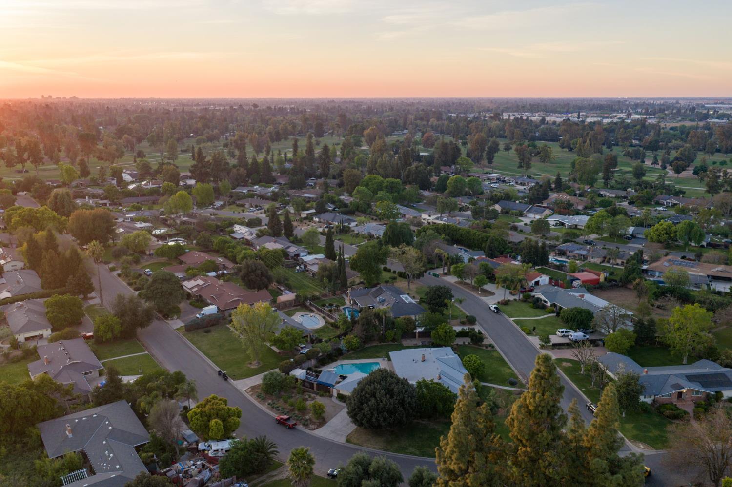 5890 E Dwight Way, Fresno, CA 93727