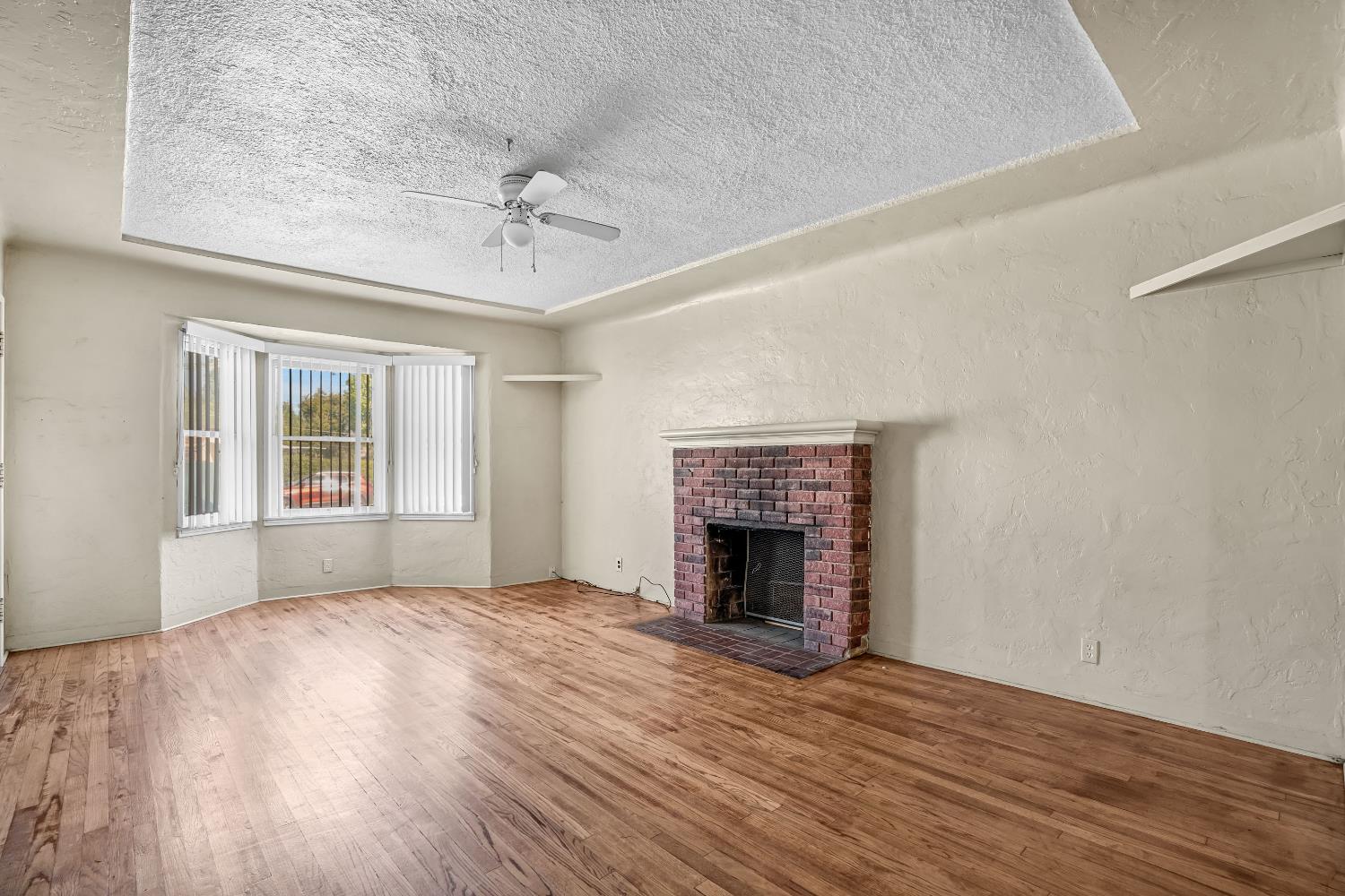 4332 E Ball Ave, Fresno, CA 93702