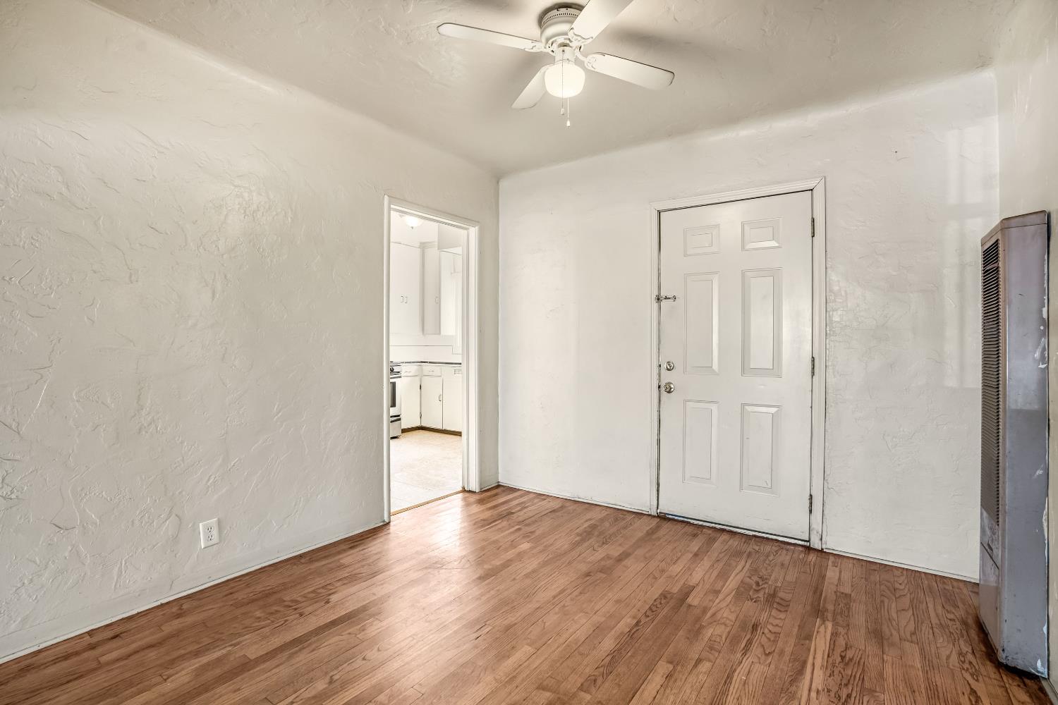 4332 E Ball Ave, Fresno, CA 93702