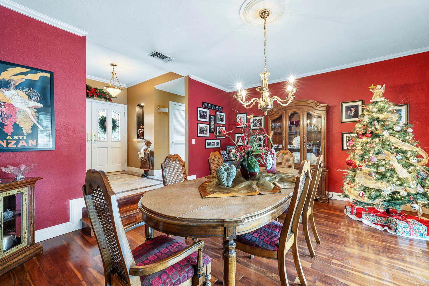 5627 N Kavanagh Ave, Fresno, CA 93711