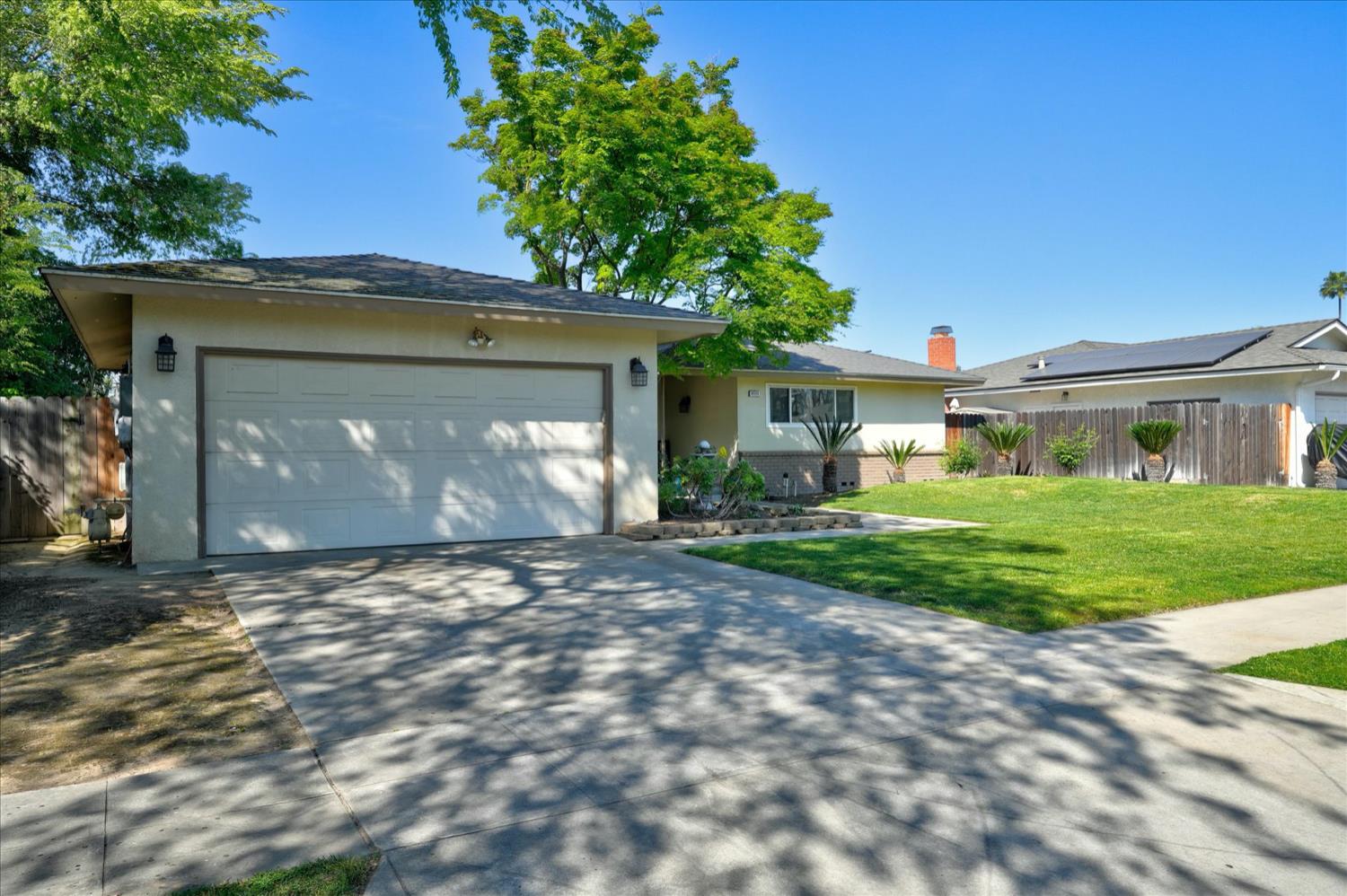 6721 N Harrison Ave, Fresno, CA 93711