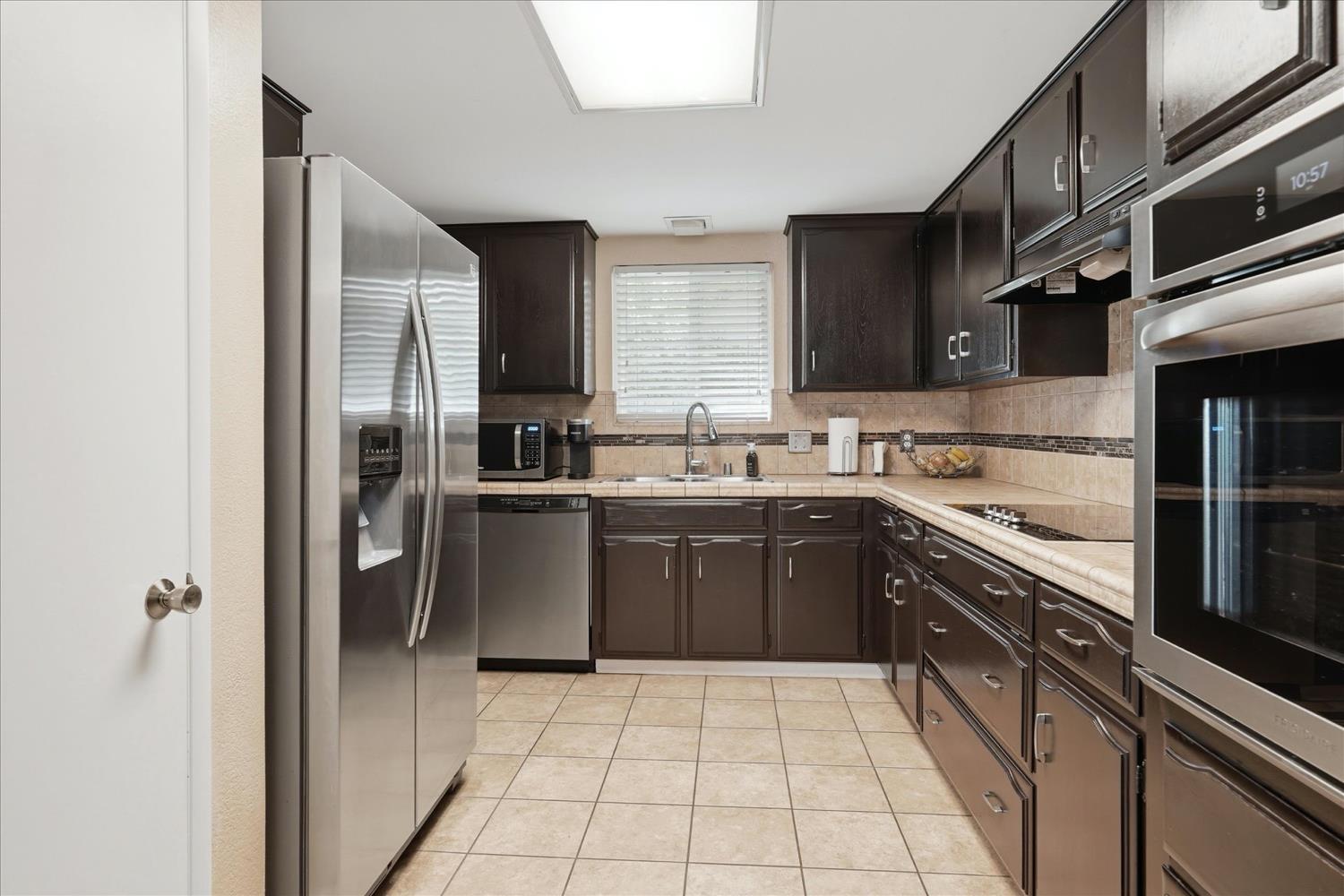 6721 N Harrison Ave, Fresno, CA 93711