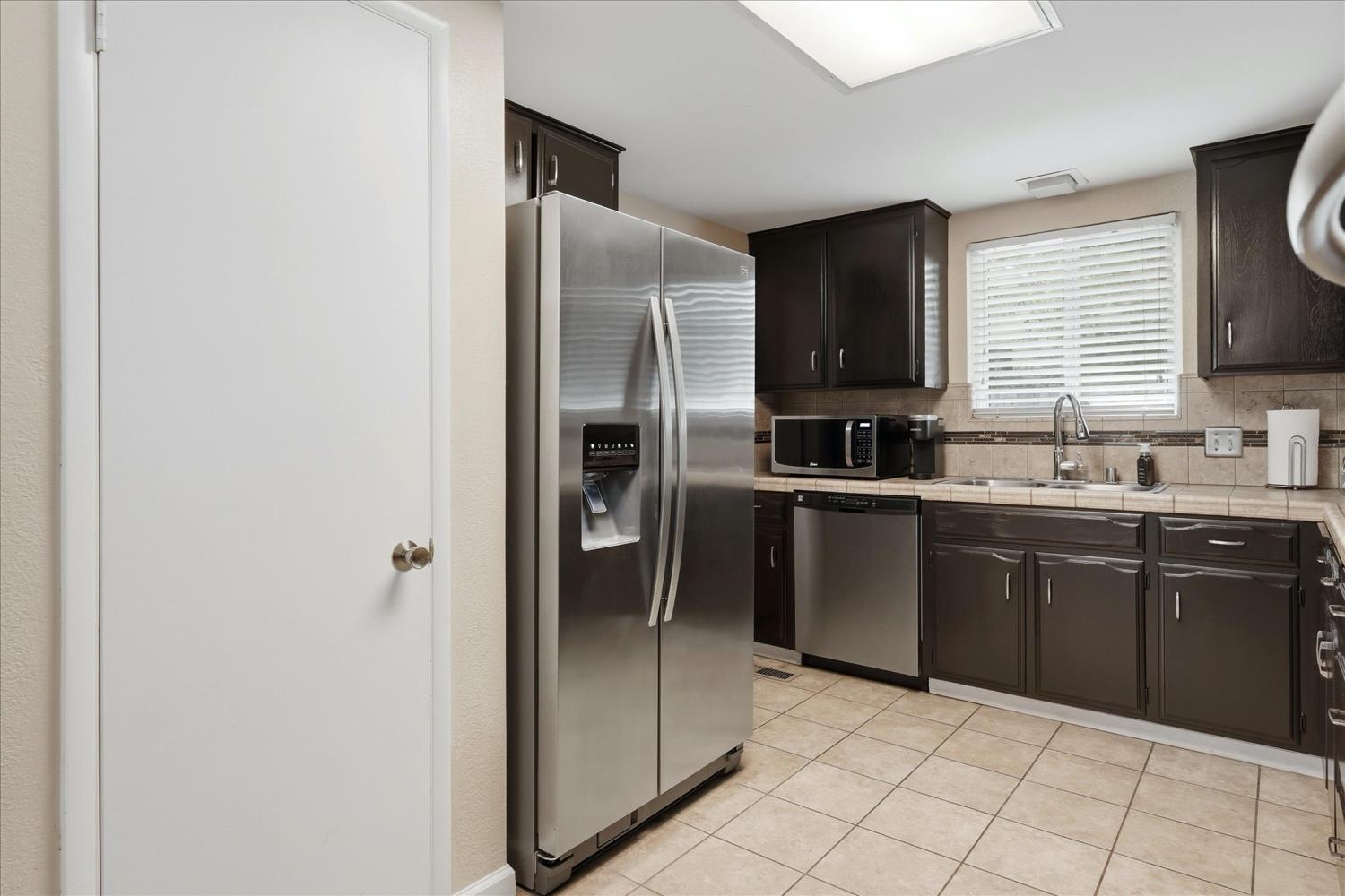 6721 N Harrison Ave, Fresno, CA 93711