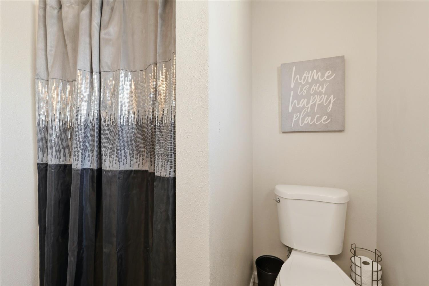 6721 N Harrison Ave, Fresno, CA 93711