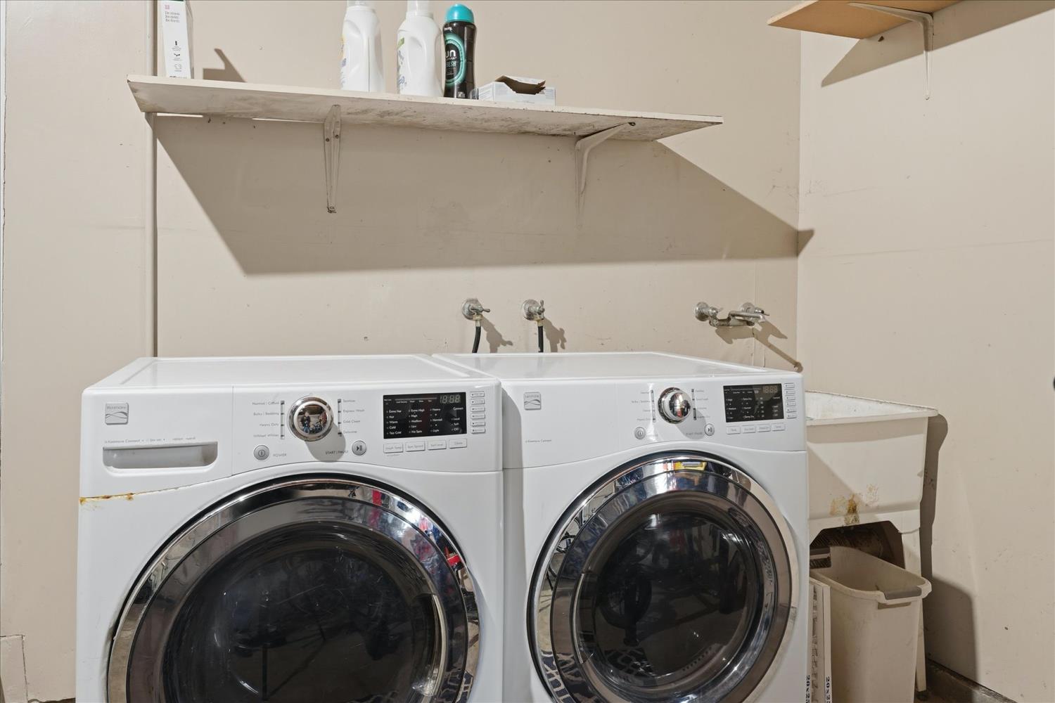 6721 N Harrison Ave, Fresno, CA 93711