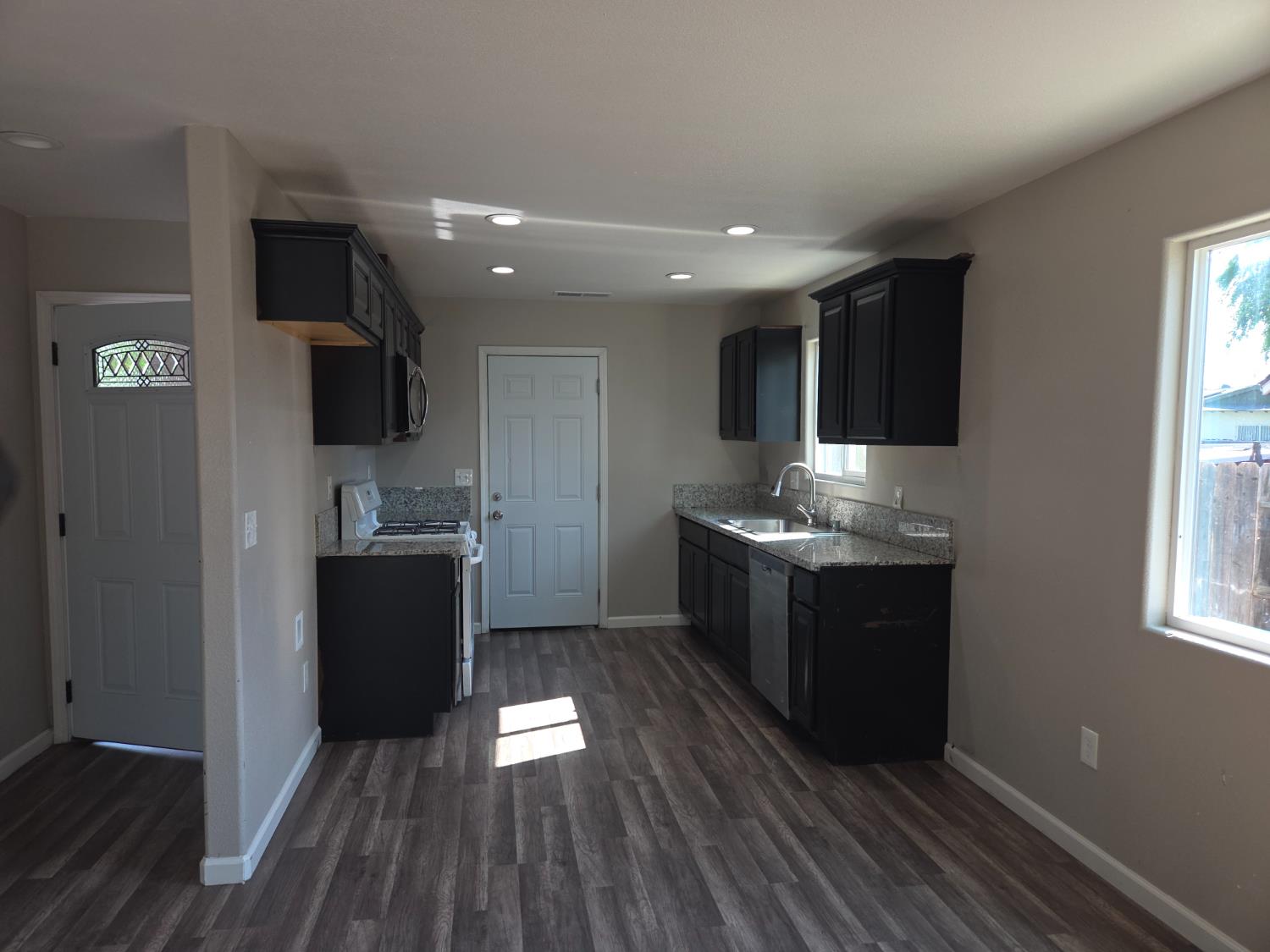 1732 S Sierra Vista, Fresno, CA 93702