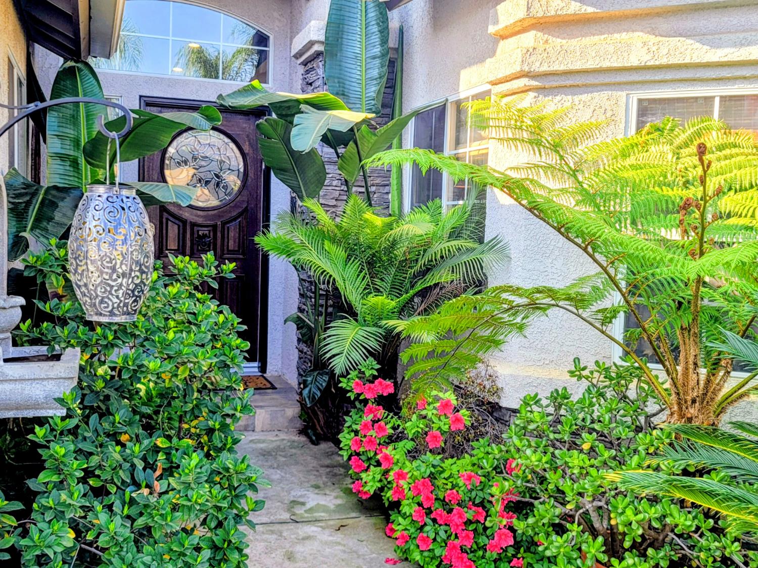 2827 E Shea, Fresno, CA 93720