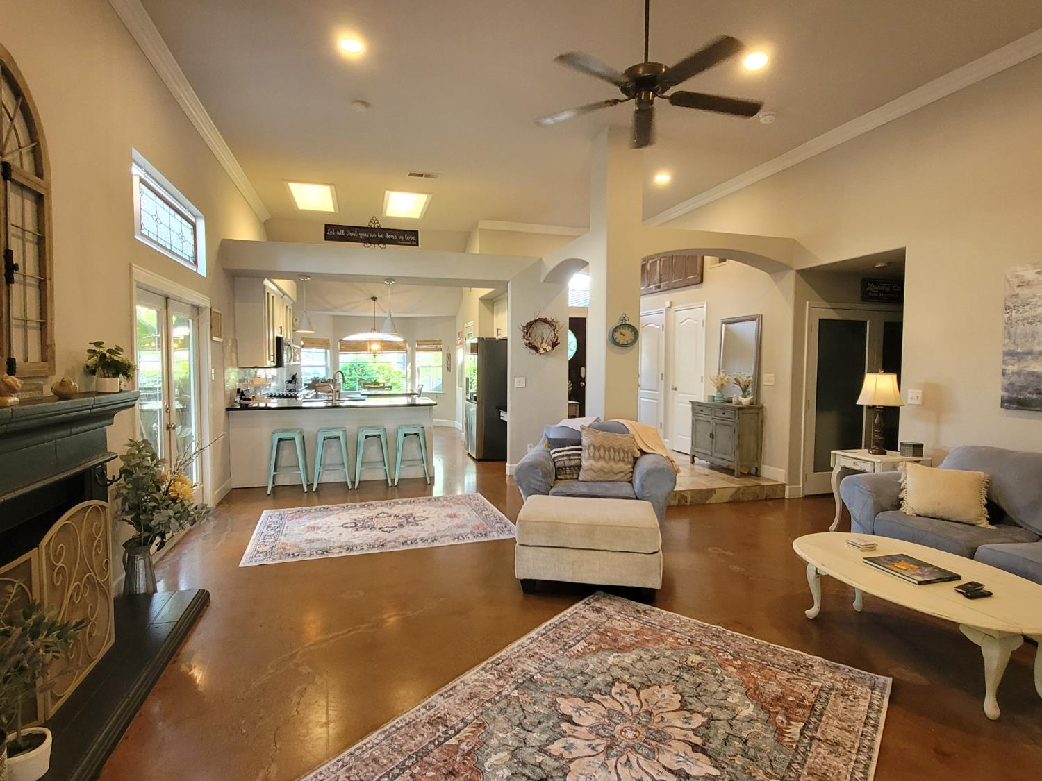 2827 E Shea, Fresno, CA 93720