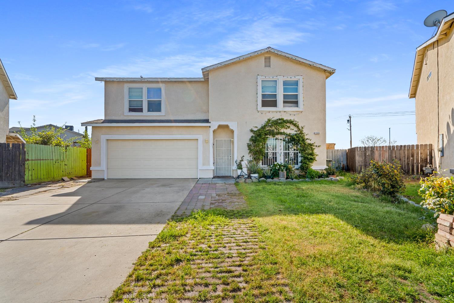 2065 S Wolters Ave, Fresno, CA 93702