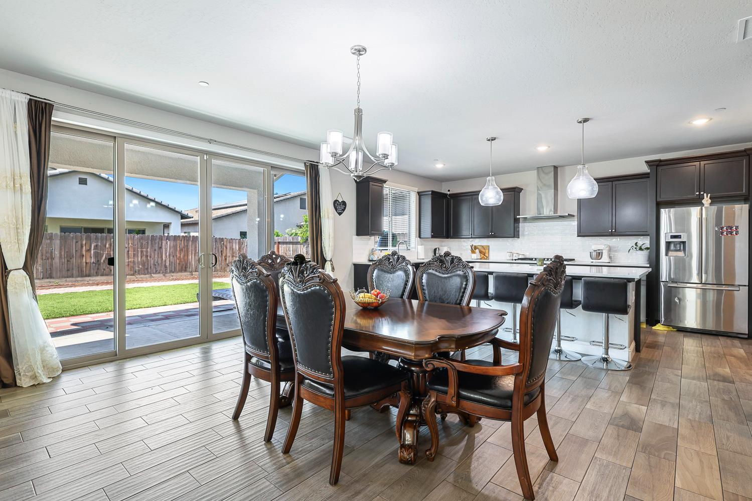 2833 N Armstrong Ave, Fresno, CA 93727