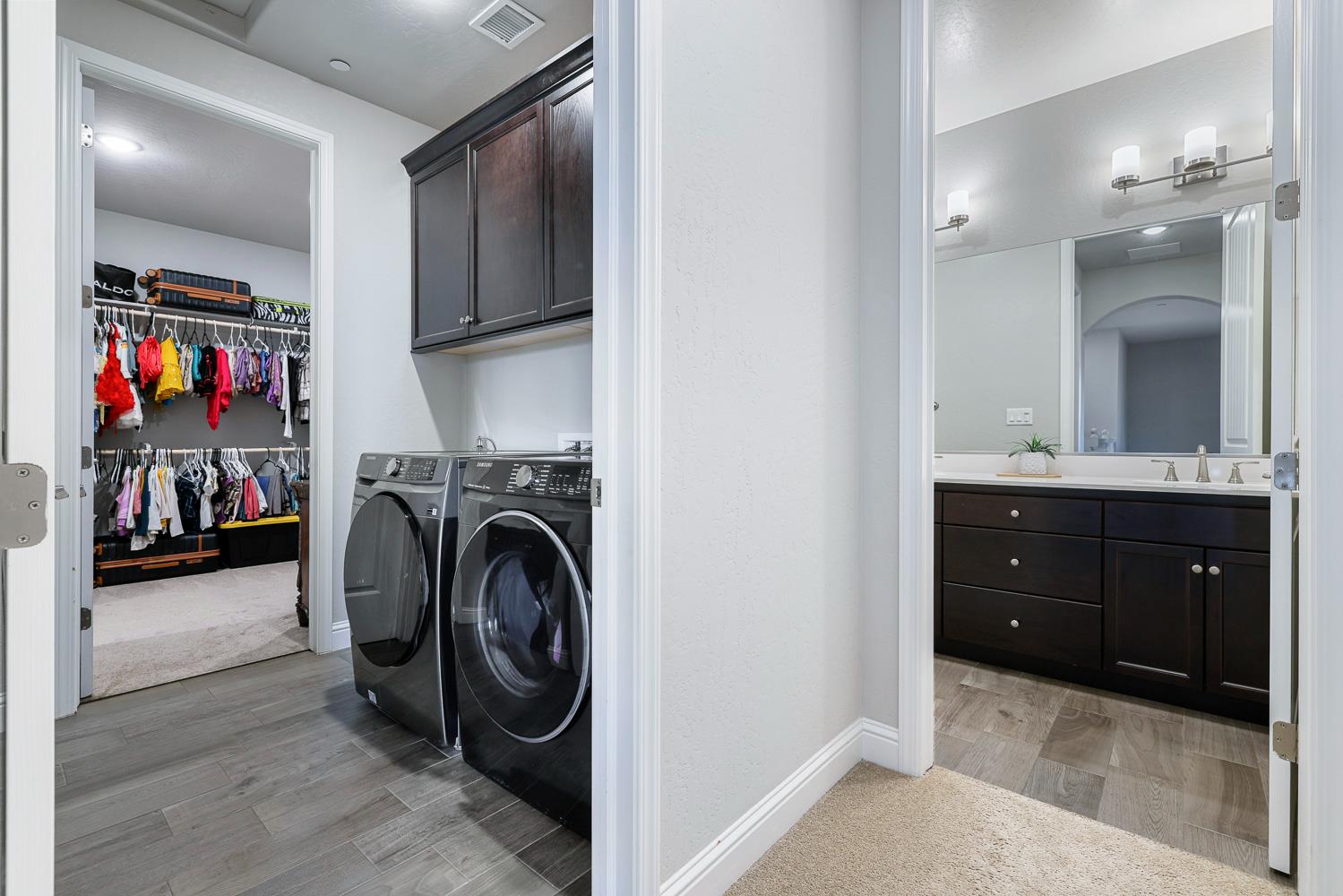 2833 N Armstrong Ave, Fresno, CA 93727