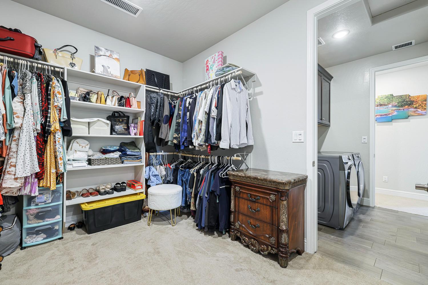 2833 N Armstrong Ave, Fresno, CA 93727