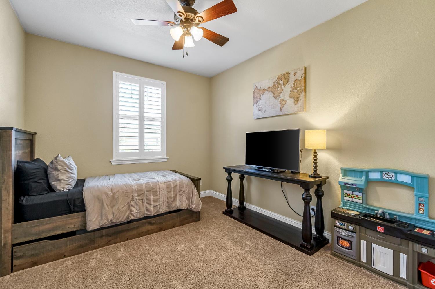 7265 E Yale Ave, Fresno, CA 93737