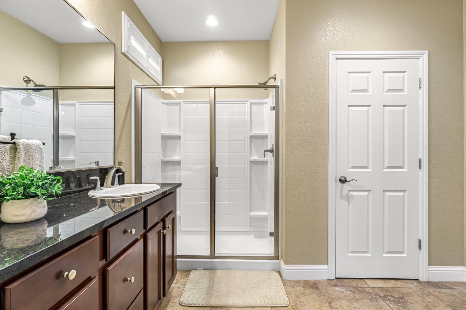 7265 E Yale Ave, Fresno, CA 93737