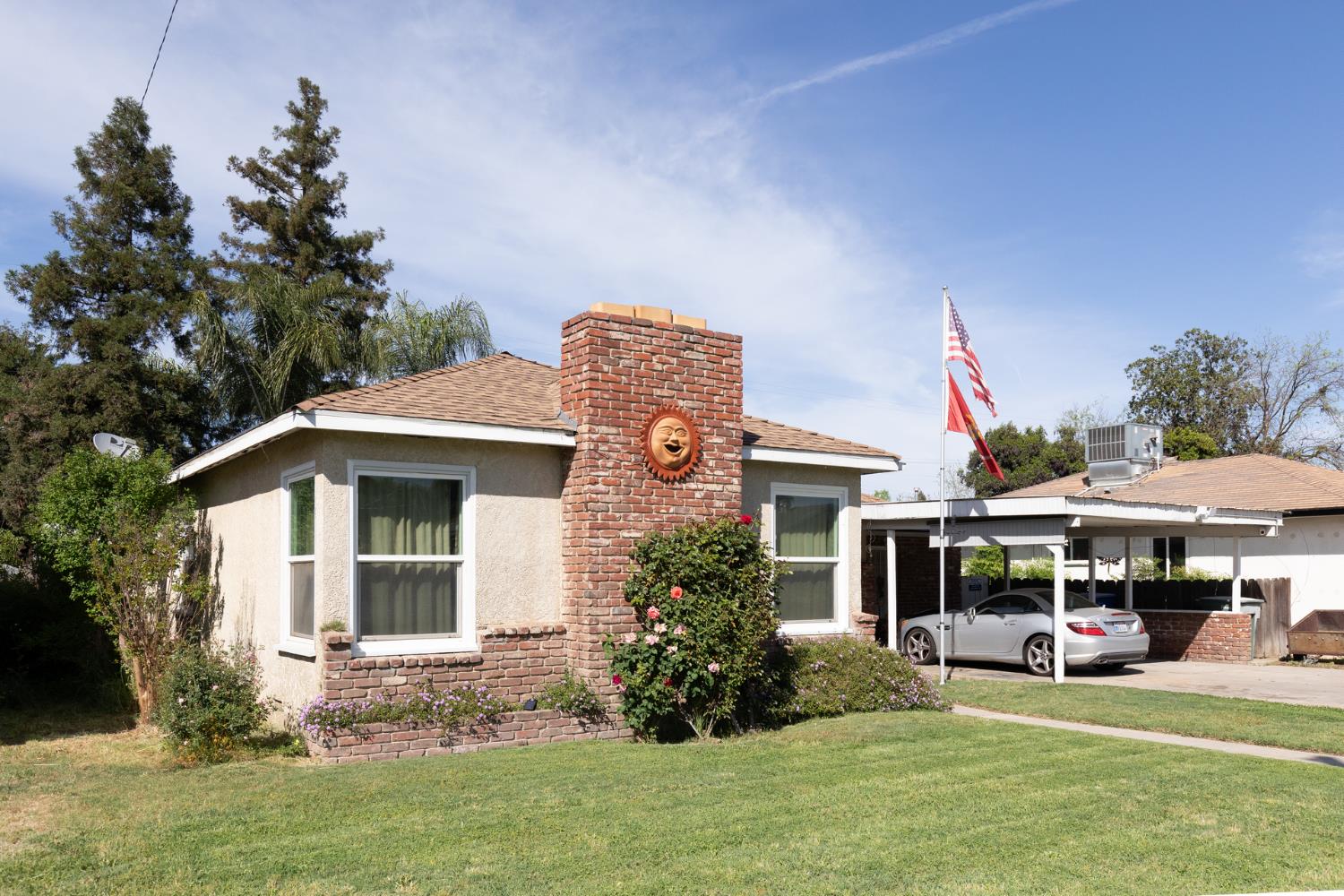 35 E Garland Ave, Fresno, CA 93704