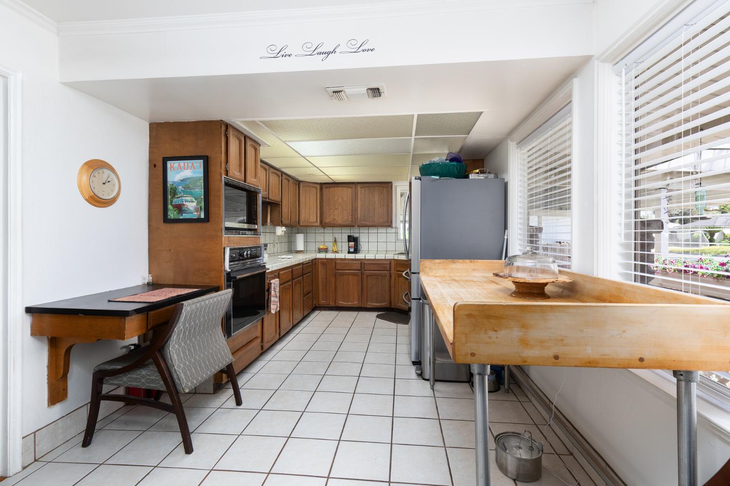 35 E Garland Ave, Fresno, CA 93704