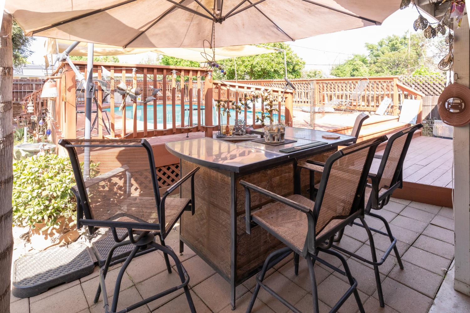 35 E Garland Ave, Fresno, CA 93704