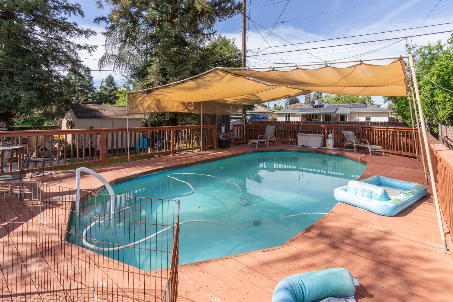 35 E Garland Ave, Fresno, CA 93704