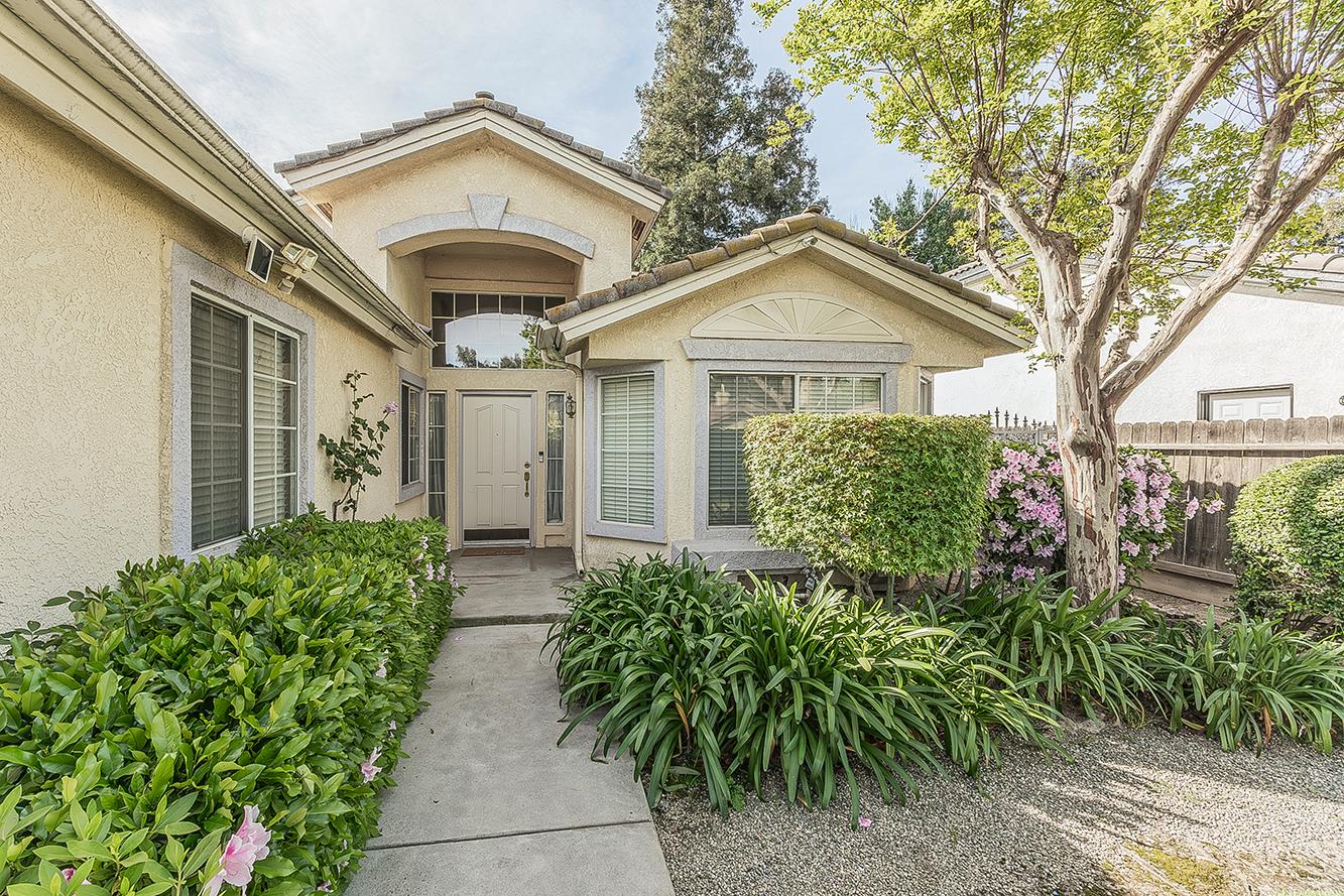 6173 W Pinedale Ave, Fresno, CA 93722