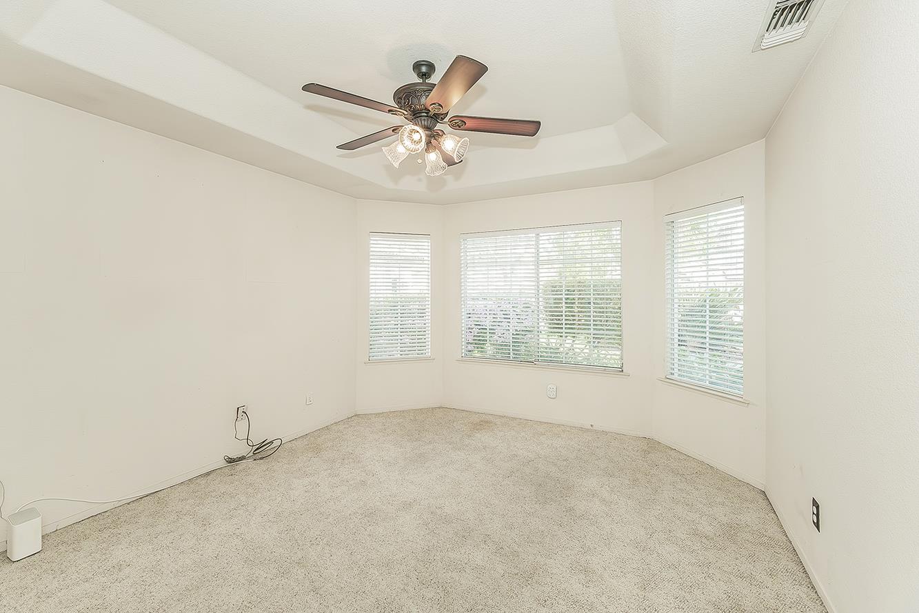 6173 W Pinedale Ave, Fresno, CA 93722