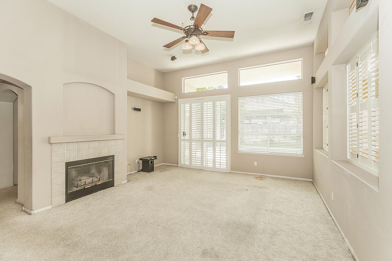 6173 W Pinedale Ave, Fresno, CA 93722