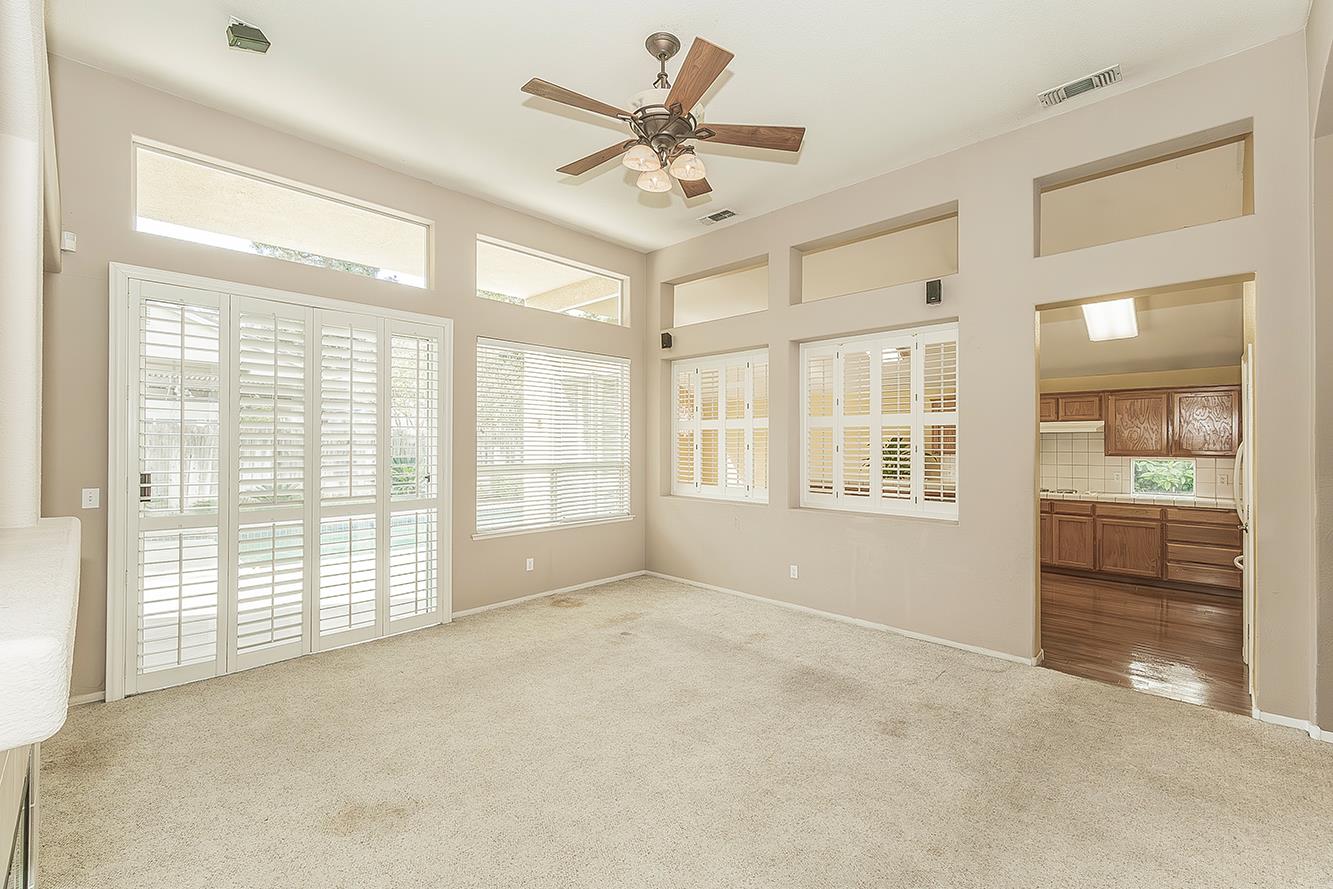 6173 W Pinedale Ave, Fresno, CA 93722