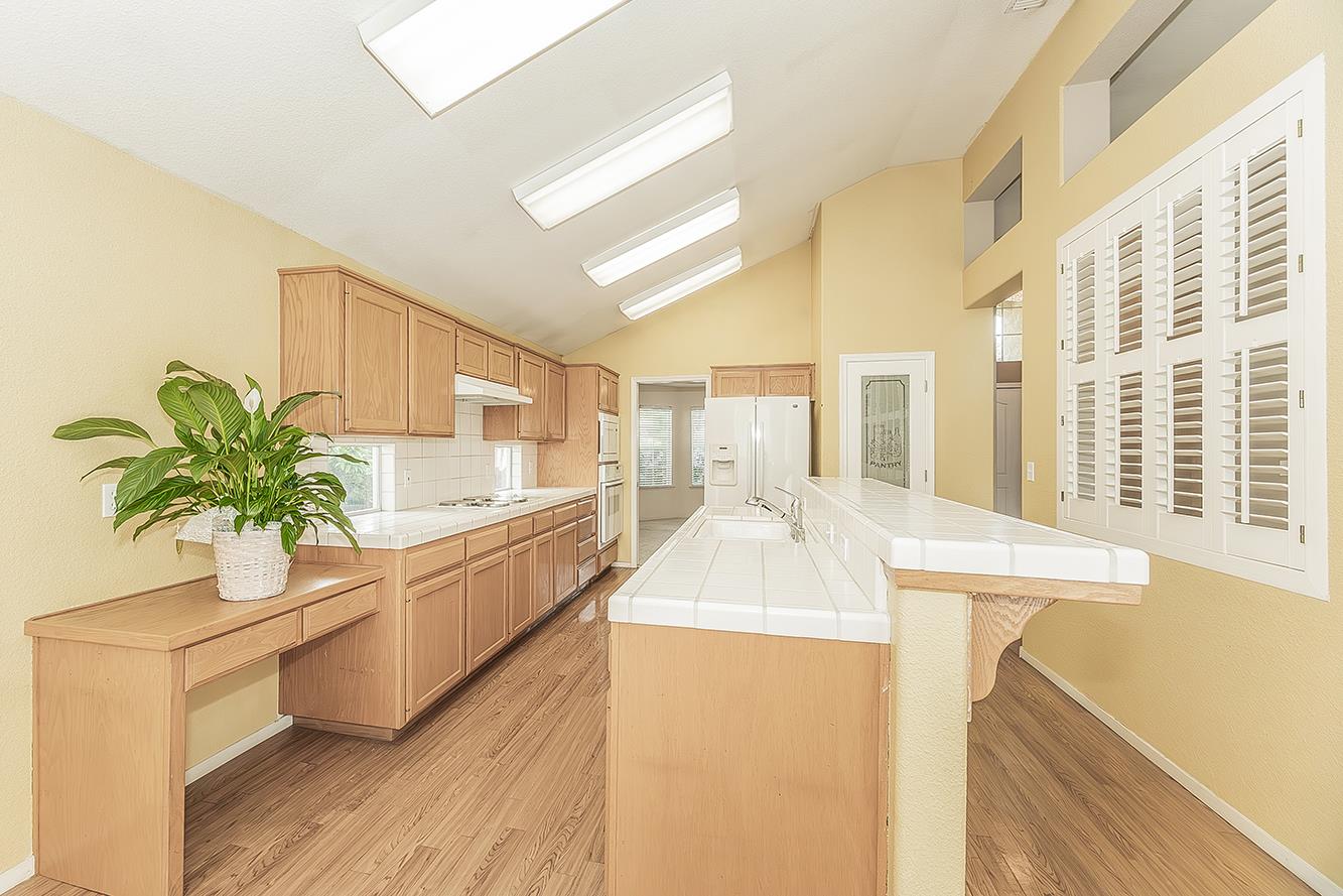 6173 W Pinedale Ave, Fresno, CA 93722