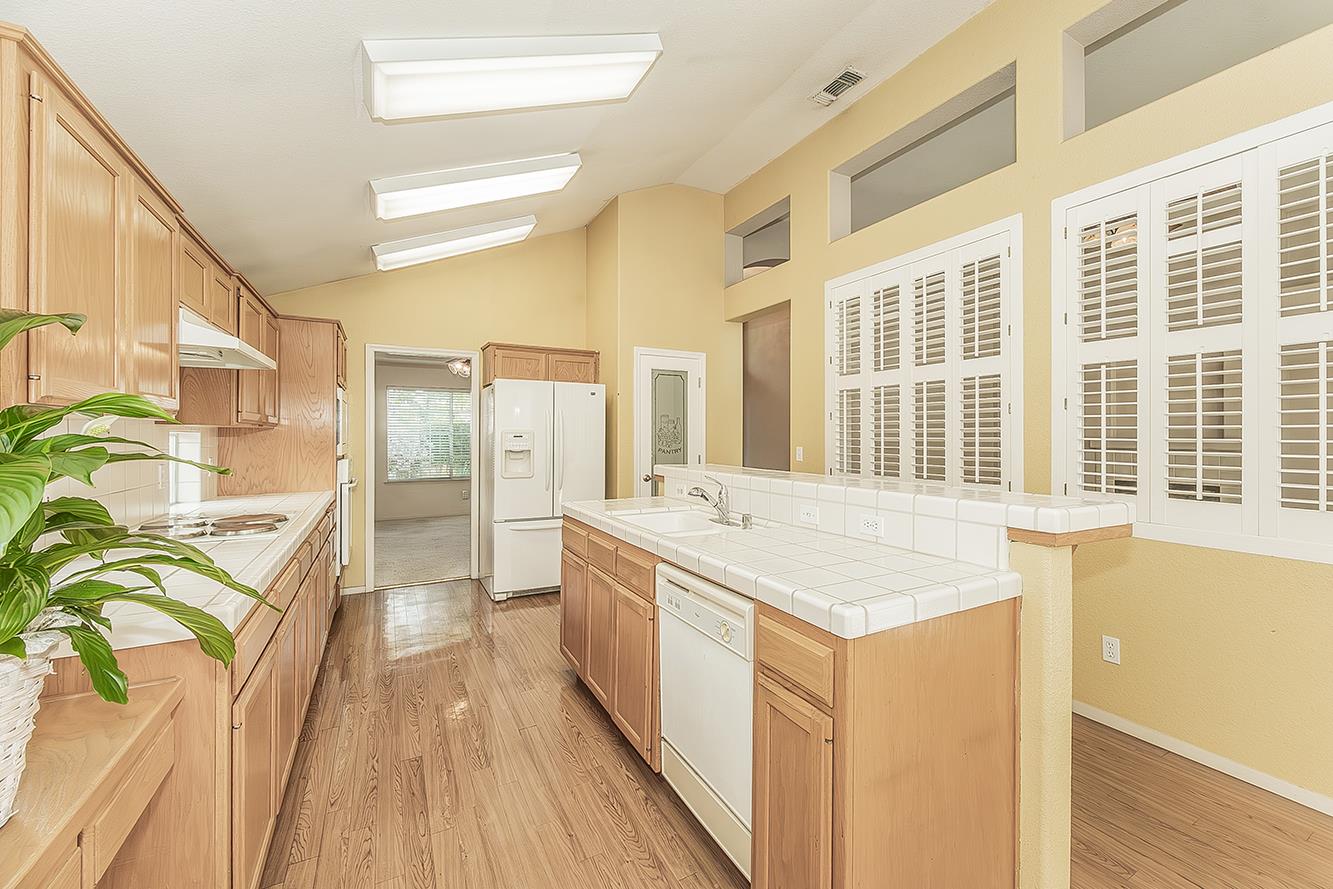 6173 W Pinedale Ave, Fresno, CA 93722