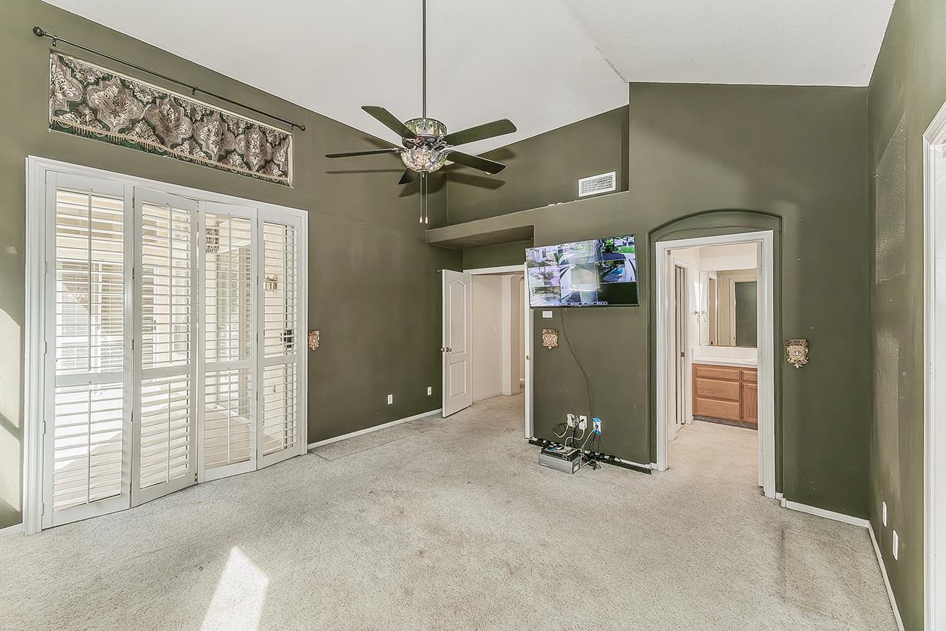 6173 W Pinedale Ave, Fresno, CA 93722