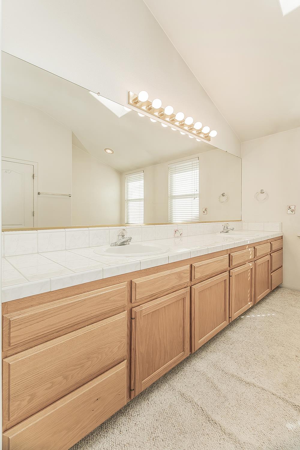 6173 W Pinedale Ave, Fresno, CA 93722