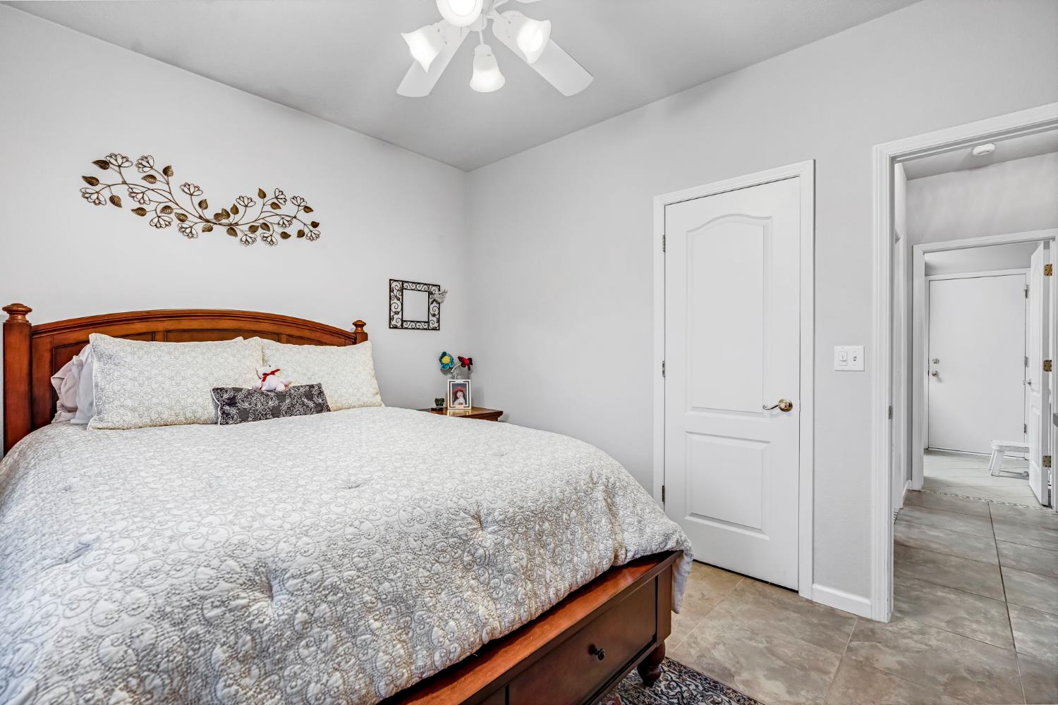 5035 W Birch Ave, Fresno, CA 93722