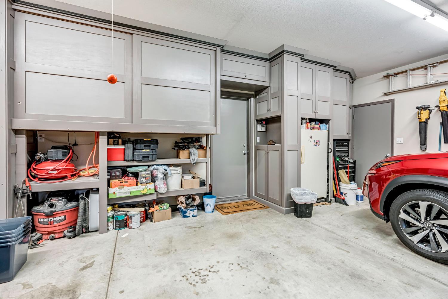 5035 W Birch Ave, Fresno, CA 93722