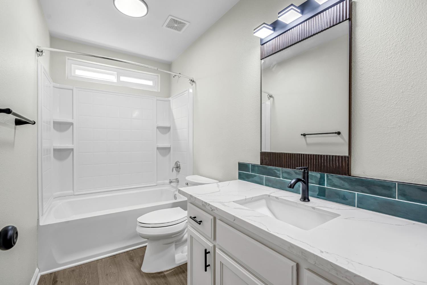 5222 N Contessa Ave, Fresno, CA 93723