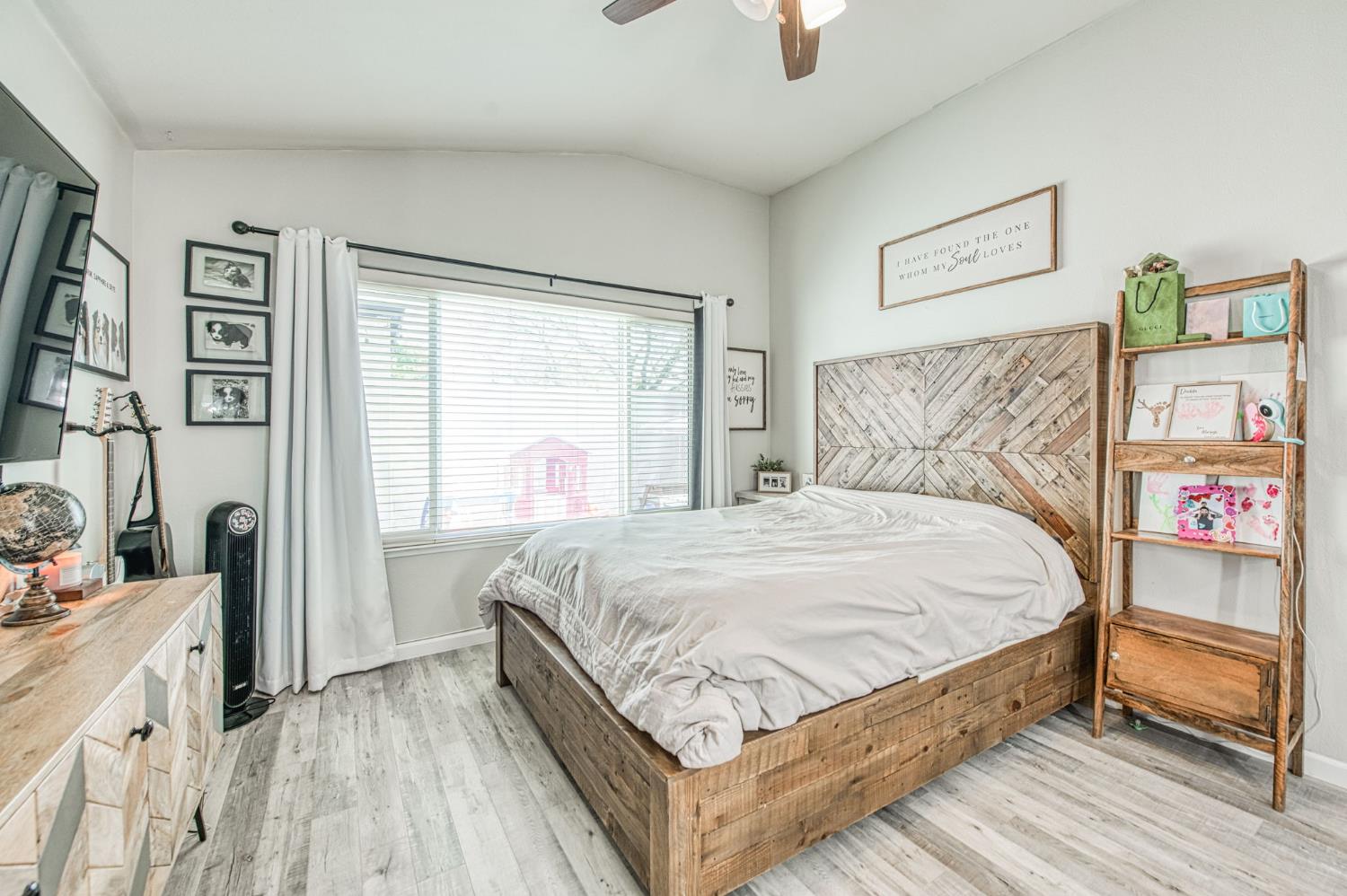 7502 N Trellis, Fresno, CA 93720