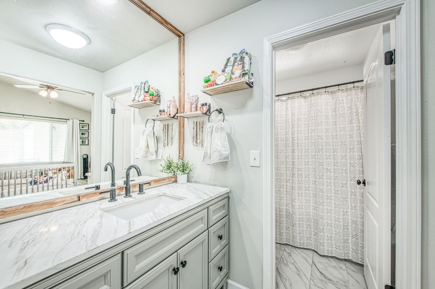 7502 N Trellis, Fresno, CA 93720