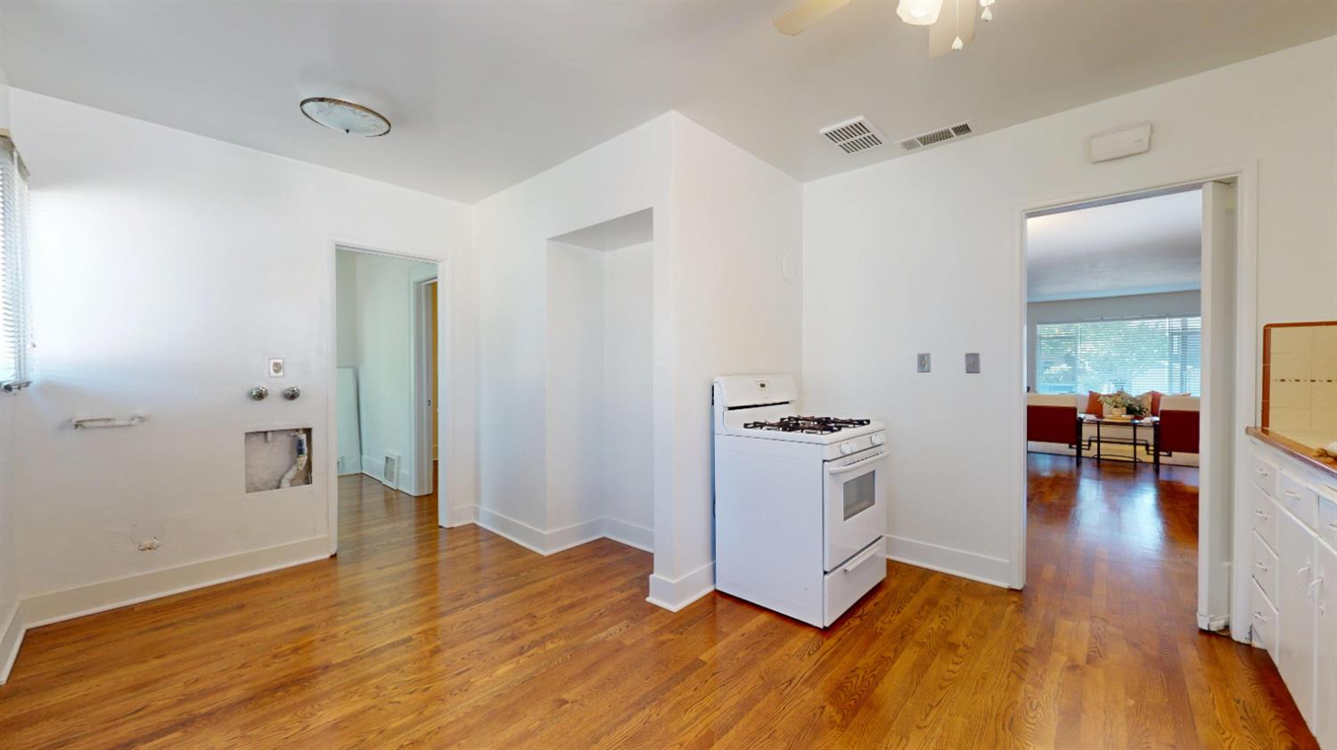 807 E Peralta Way, Fresno, CA 93704