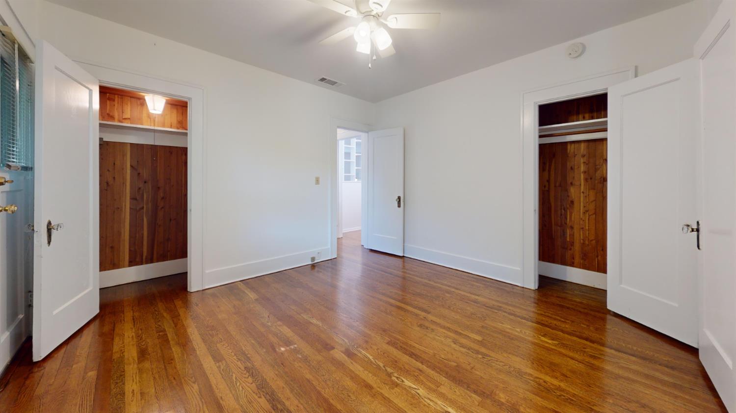 807 E Peralta Way, Fresno, CA 93704