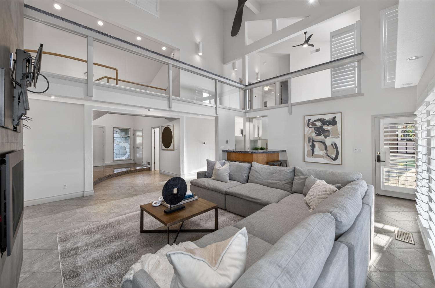 2788 W Bluff Ave, Fresno, CA 93711