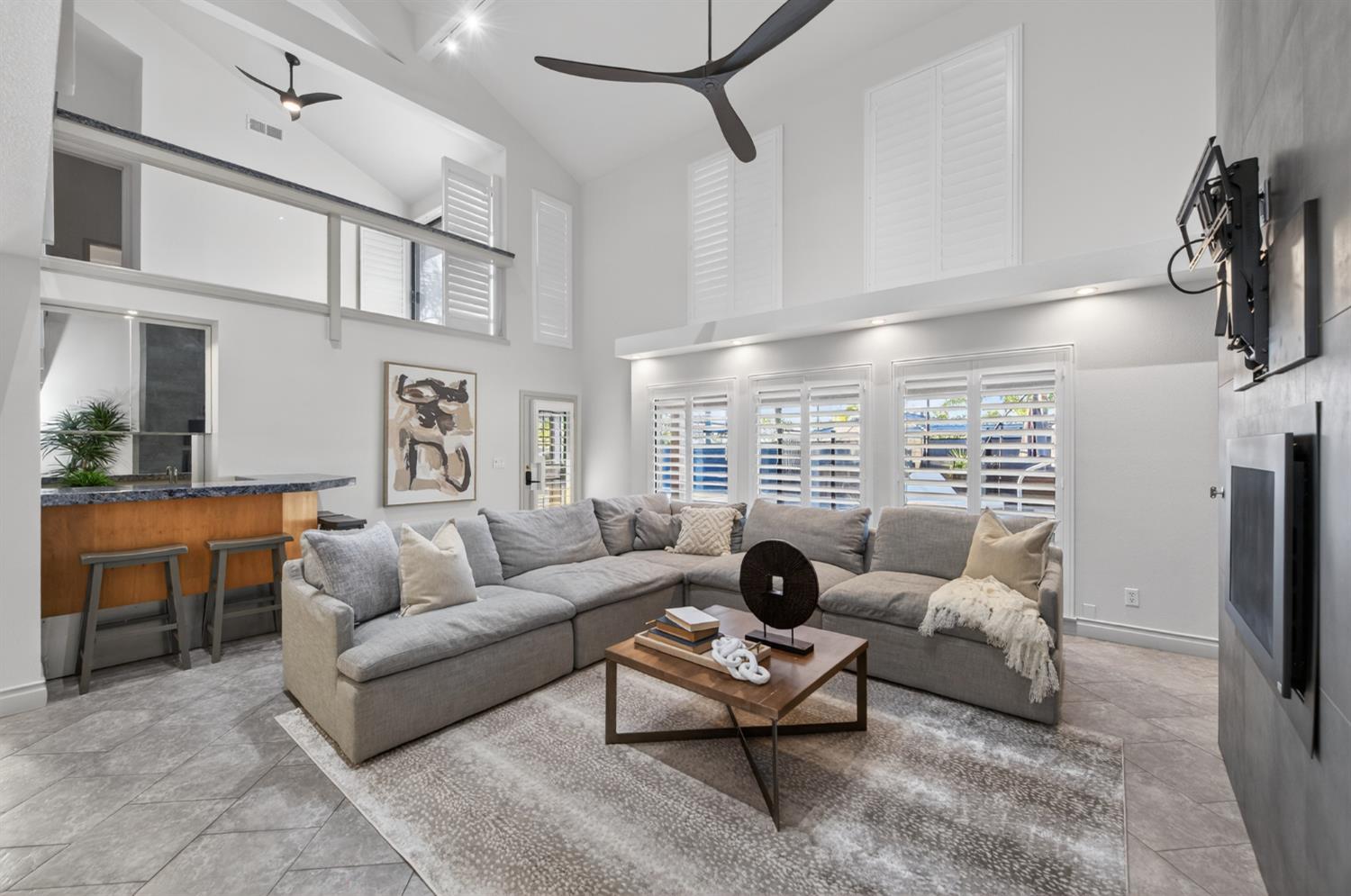 2788 W Bluff Ave, Fresno, CA 93711